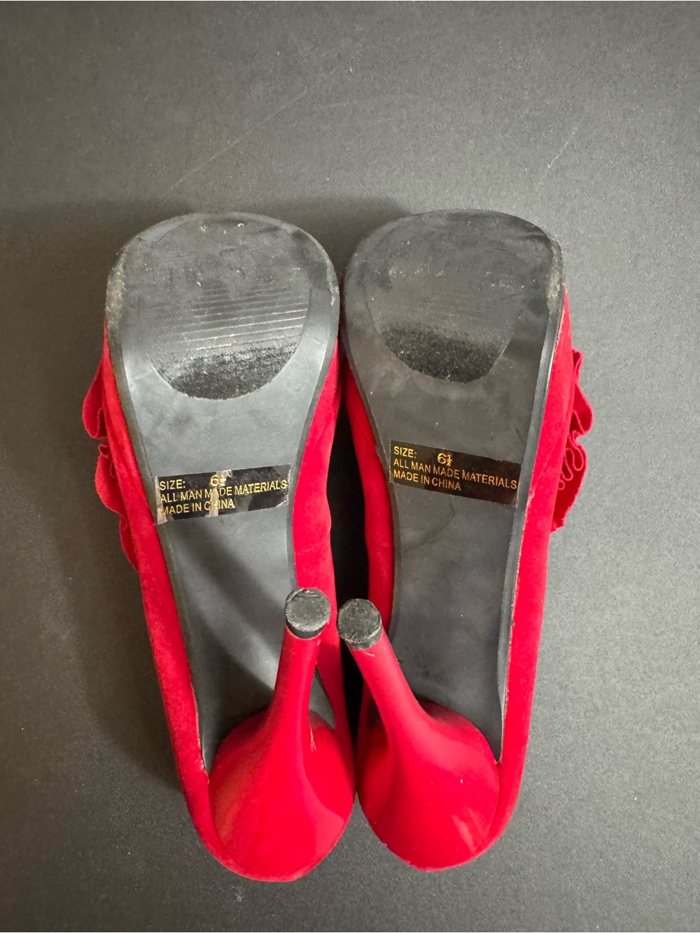 Qupid Red Suede Ruffle Pumps - Picture 5 of 6